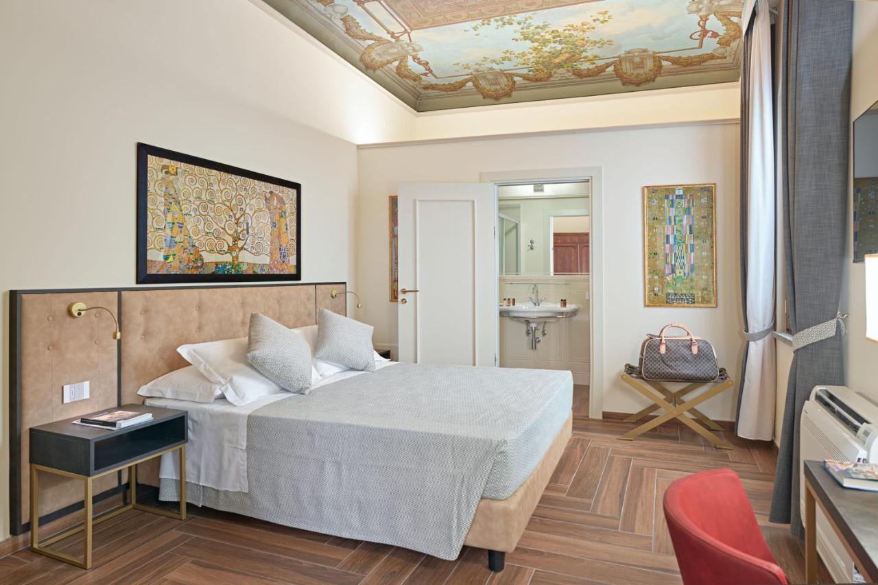 フィレンツェ Residenza Mondragone Bed & Breakfast エクステリア 写真