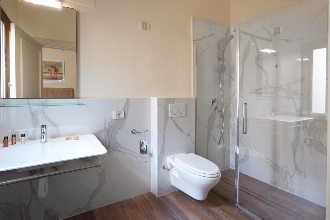 フィレンツェ Residenza Mondragone Bed & Breakfast エクステリア 写真